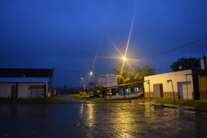 Familias de Daule, en Muisne, satisfechas con obra de alumbrado