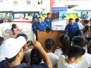 CNEL EP participó en Feria de Seguridad Ciudadana realizada en Guaranda