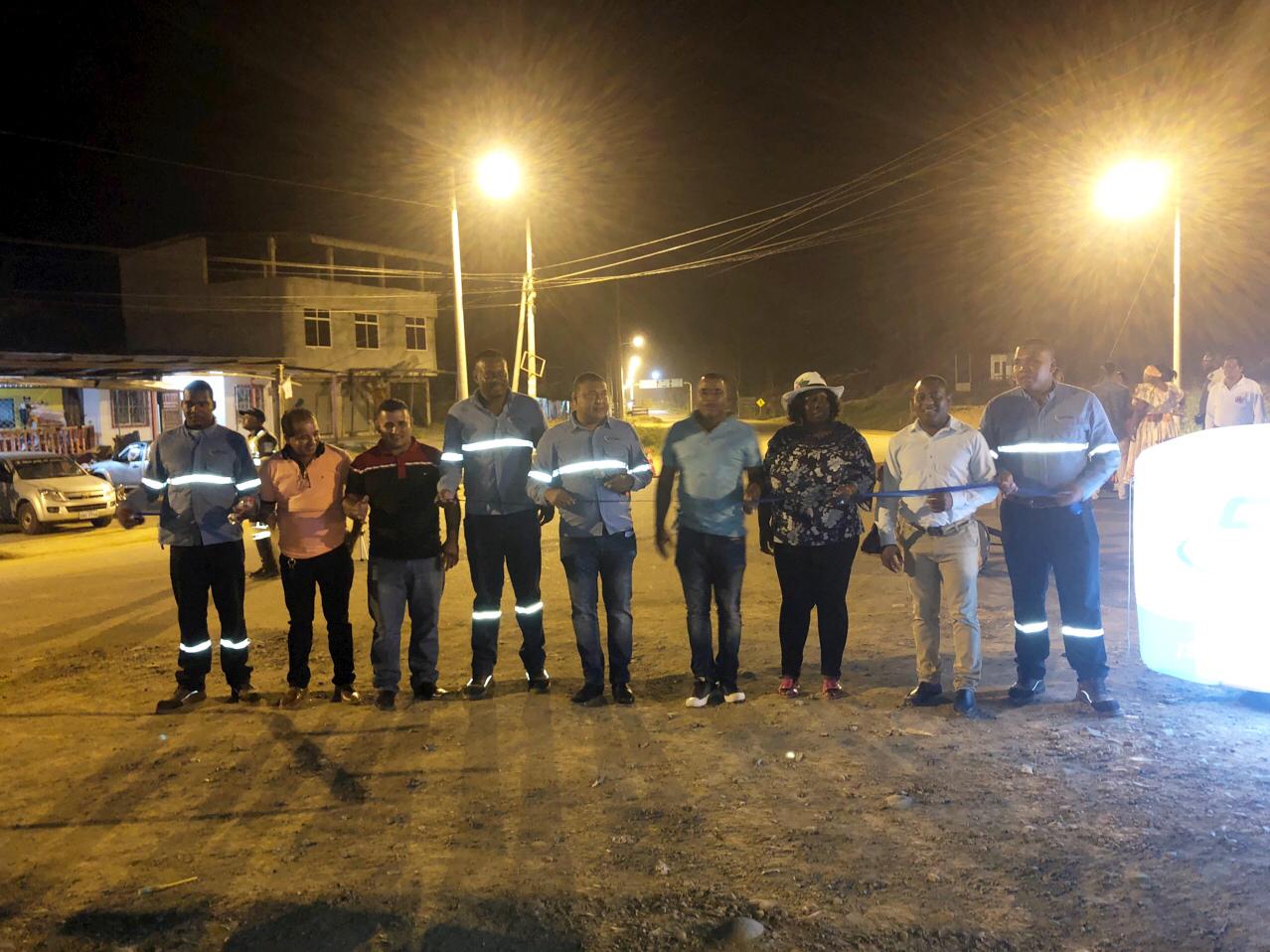 Cnel Ep Entrega Obra De Iluminacion Vial En Borbon En Esmeraldas