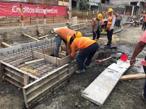 Los trabajos en la Zona Cero de Portoviejo continúan