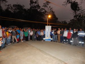 Obras de electrificación benefician a más bolivarenses
