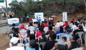 CNEL EP entrega iluminación en Caluma