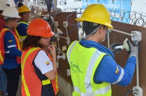 SECAP certificó a técnicos de CNEL EP Santa Elena