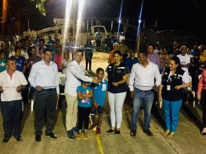 Zona rural del cantón Santa Ana recibió obra de alumbrado público
