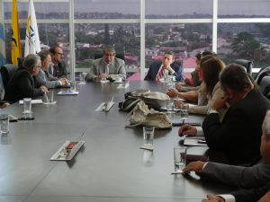Con tres mesas técnicas de trabajo, inició proceso de intervención en CNEL EP