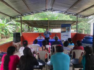 128 familias reciben electrificación rural en Tripa de Pollo