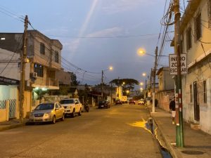 Repotenciación de 595 luminarias al norte de Guayaquil