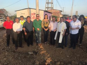 CNEL EP entregó obra de iluminación en el  cantón Lomas de Sargentillo