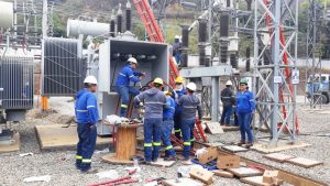 Trabajos de manteniendo mejoran la calidad del servicio eléctrico