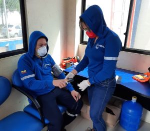 Continúa la entrega de equipos de prevención sanitaria en Manabí