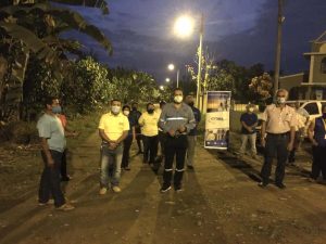 Alumbrado público en San Isidro de Peripa