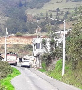 CNEL EP repotenció las redes eléctricas en varios sectores del cantón Guaranda y Chimbo