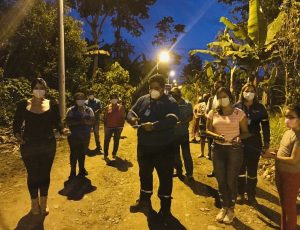 21 luminarias instaladas en el recinto La Cadena