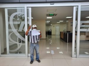 En una semana, 144.263 clientes de CNEL EP en Manabí se beneficiaron con las compensaciones