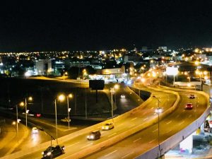 CNEL EP CONTINÚA ILUMINANDO A MANABÍ CON TECNOLOGÍA INTELIGENTE