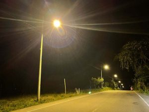 CNEL DESARROLLA PROYECTOS DE ILUMINACIÓN EN BENEFICIO DE LOS BARRIOS DE SANTO DOMINGO
