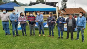 CNEL EP MEJORA LAS REDES ELÉCTRICAS EN DOS SECTORES DEL CANTÓN CHILLANES