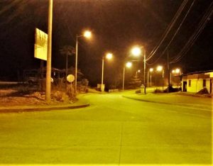 CNEL EP ENTREGA OBRA DE ALUMBRADO PÚBLICO EN LA ENTRADA AL CANTÓN LAS LAJAS.