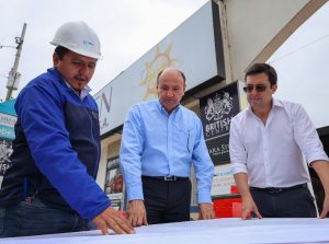CNEL EP INICIA LOS TRABAJOS PARA LA EJECUCIÓN DE LA OBRA DE ILUMINACIÓN PÚBLICA EN PORTOVIEJO