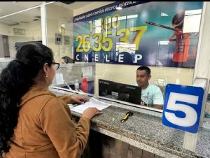 CNEL alerta por presencia de “falsos trabajadores”