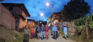 CNEL EP entregó obra de iluminación en Chimbo