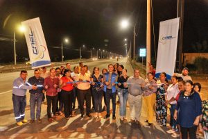 Se entrega obra de iluminación LED de más de 25 km en la vía Machala – Santa Rosa