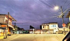 44 nuevas luminarias tipo LED mejoran la circulación en el ingreso a Tenguel