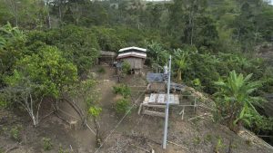 10 comunidades del cantón Pichincha tienen nueva obra electrificación