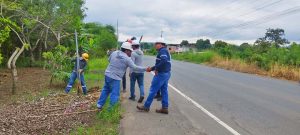 CNEL Manabí construye tres obras eléctricas en el cantón Paján